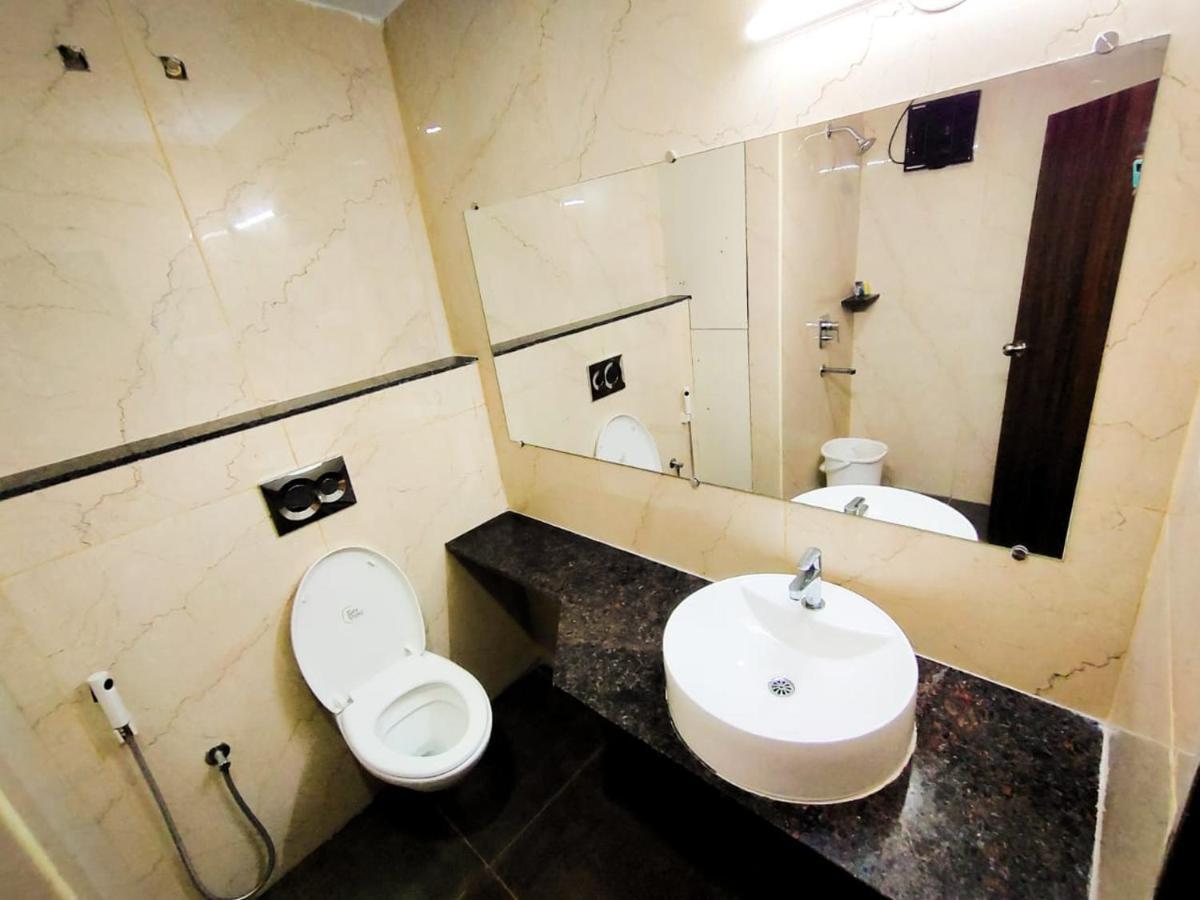 Hotel Janaki Pride Purî Extérieur photo