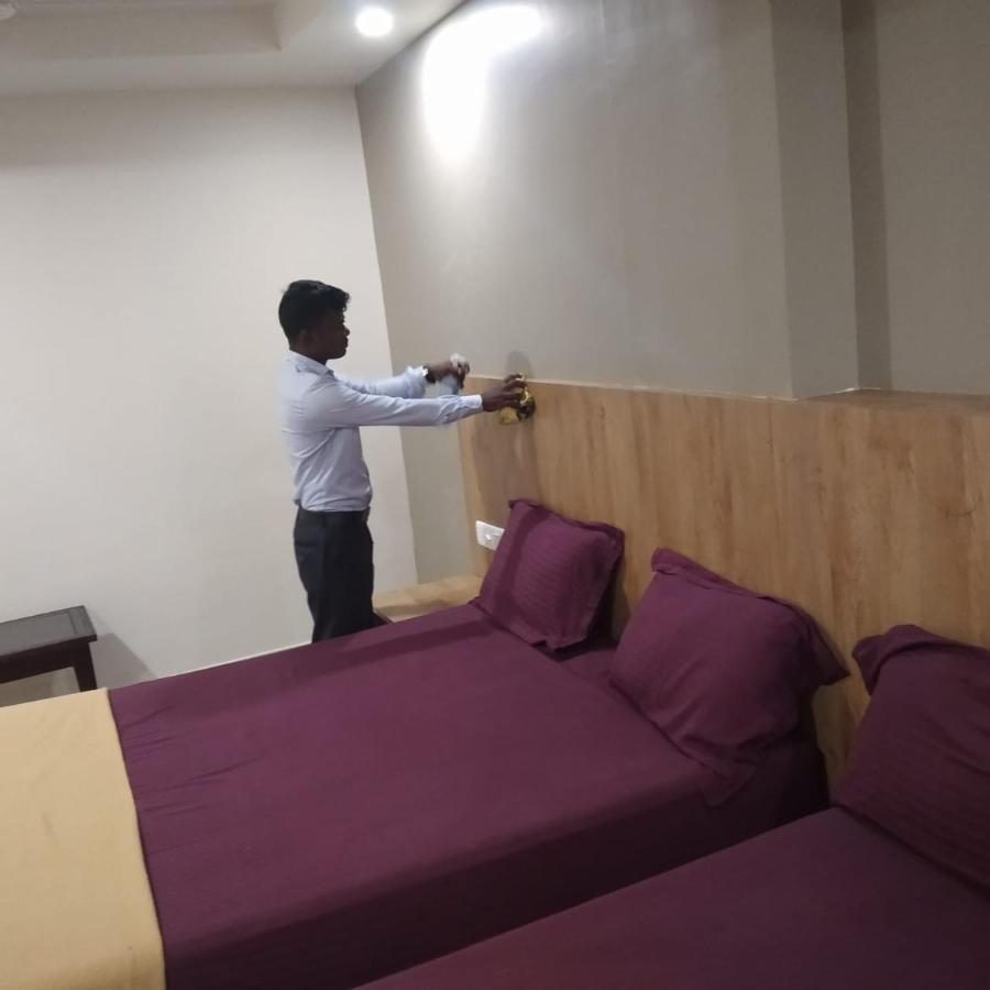 Hotel Janaki Pride Purî Extérieur photo
